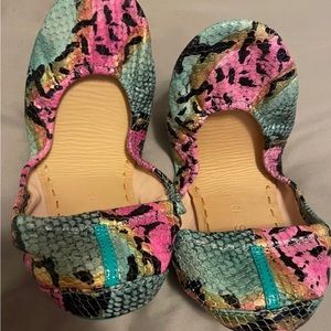 tieks by Gavrieli "Electric Snake" Ballet Flats
Size: 10 
Never worn retail $295